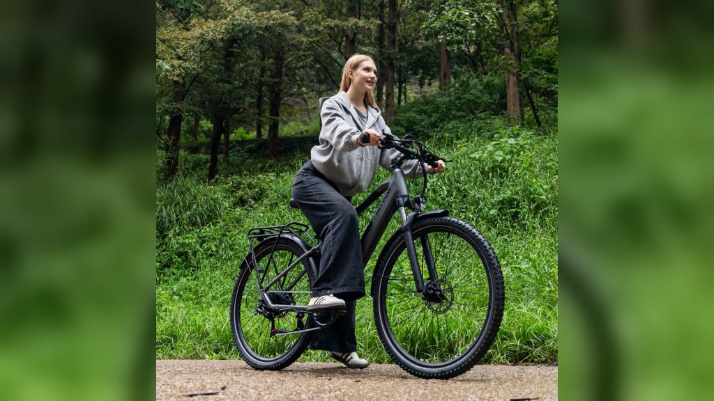 HITWAY commuter e-bike rider on an outdoor trail for an e-bike warranty checklist